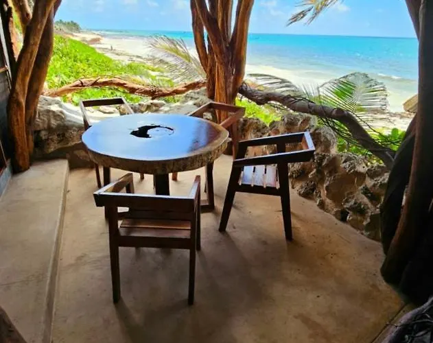 Hotel Playa Condesa Tulum